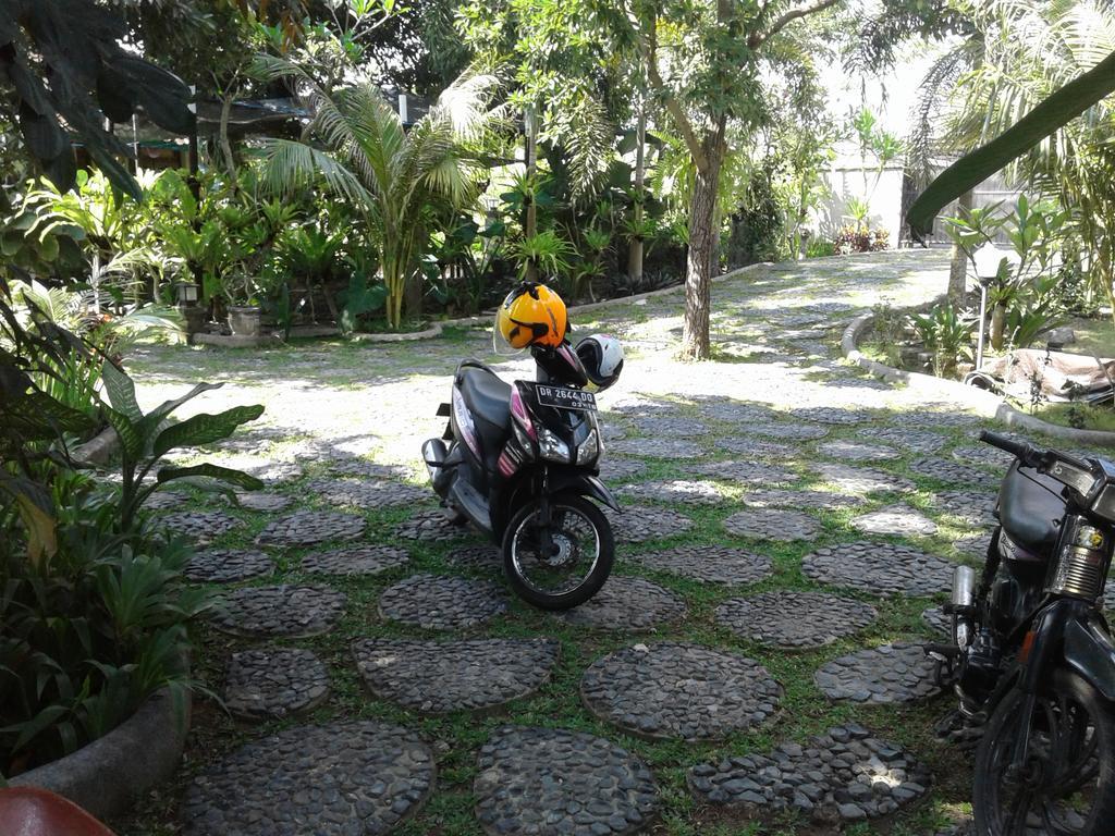 Villa Bale Seni Mataram Exterior photo